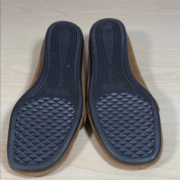 AEROSOLES Tan Suede Moccasin Loafers with Tassels - Picture 7 of 9